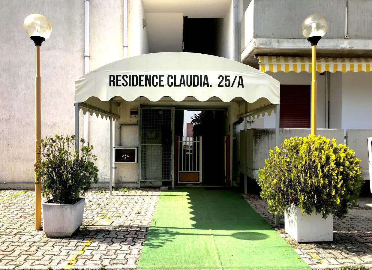 Claudia Residence Alba Adriatica Exterior photo